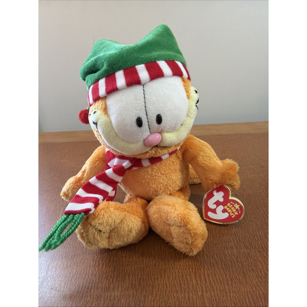 Ty Beanie Babies Garfield "Season's Greetings" Holiday Christmas Vintage 2006